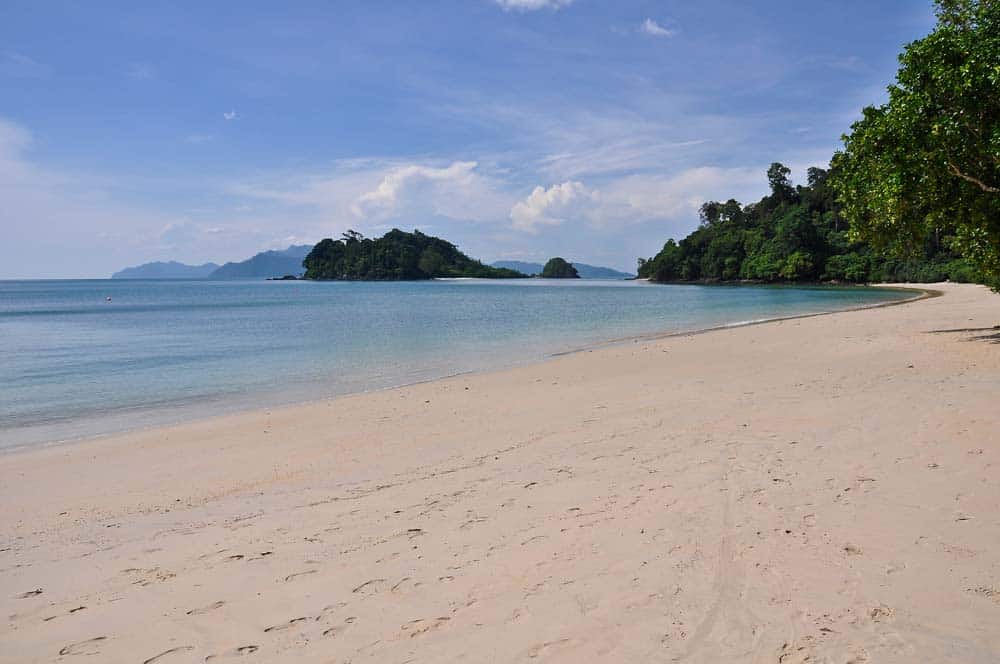 Spiaggia Baia Datai isola di Lagkawi | Viaggio in Malesia