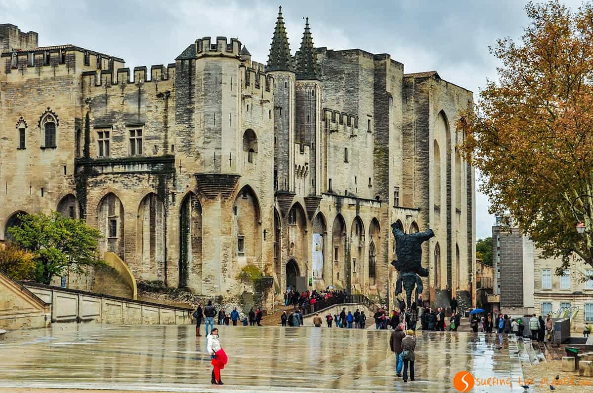Papal Palace, Avignon, France | Things to see in Provence